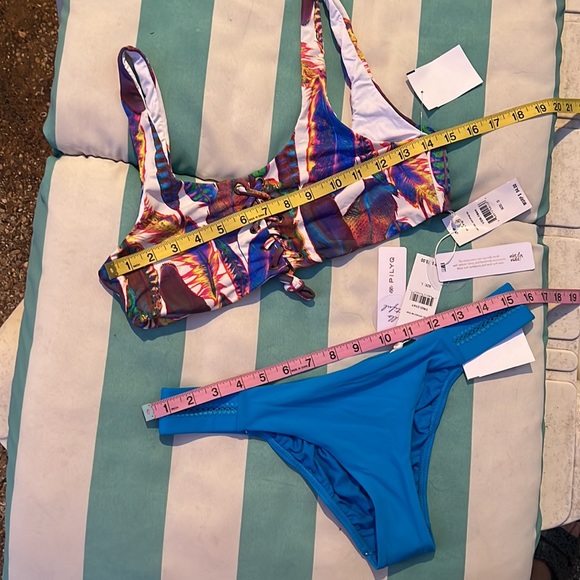 NWT PILYQ Bikini Halter Top and Stitched Tab Bottoms Size D Top and L Bottoms - Picture 3 of 8
